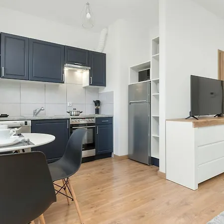 Lejlighed Cosy With Parking In By Renters Gdańsk