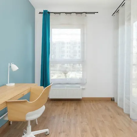Cosy With Parking In By Renters * Gdansk